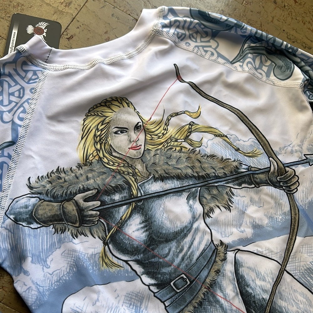 NWT raven Fightwesr BJJ rashguard, Artemis, XXS - Picture 3 of 5